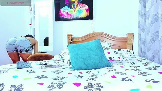 Snapshot of Emmy_cole_ chatting on March 2025 08:28:01 PM Emmy cole online show from March 2025 08:28:01 PM