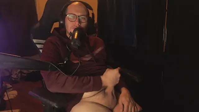 chicostick413 online show from November 2025 03:17:02 AM