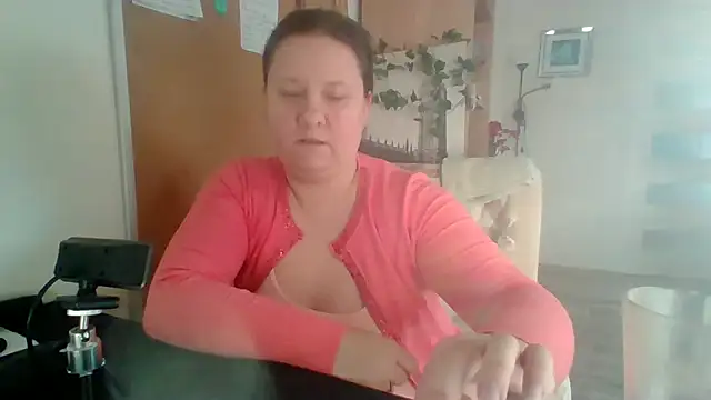 Snapshot of ReifeVenna chatting on December 2024 12:46:02 PM ReifeVenna online show from December 2024 12:46:02 PM