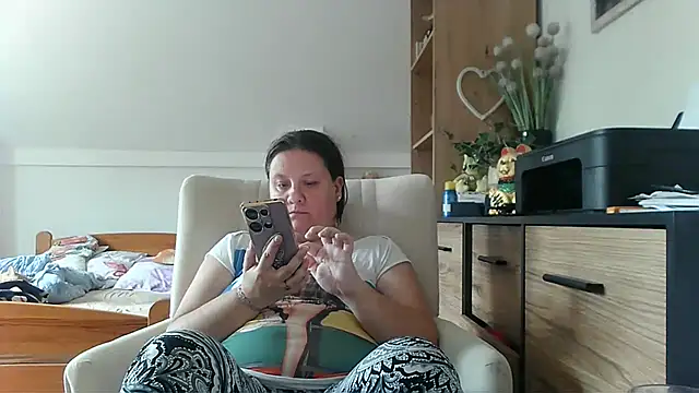 Snapshot of ReifeVenna chatting on September 2025 02:16:01 PM ReifeVenna online show from September 2025 02:16:01 PM