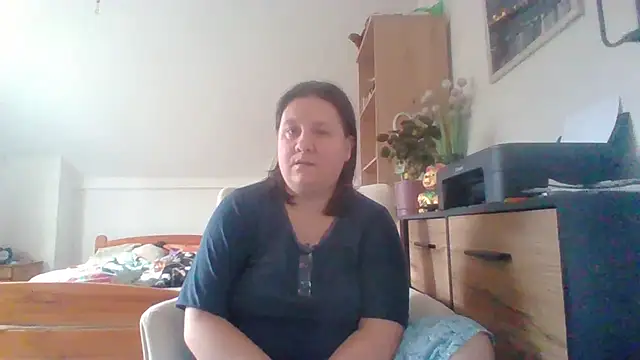 Snapshot of ReifeVenna chatting on September 2025 07:19:01 AM ReifeVenna online show from September 2025 07:19:01 AM