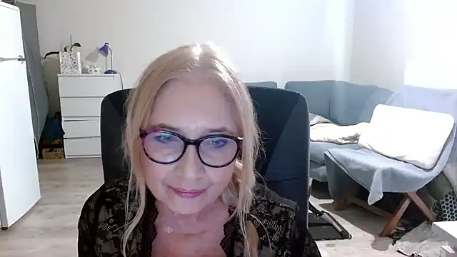 sofia xkiss online show from January 2025 02:58:01 PM