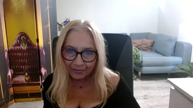 sofia xkiss online show from November 2025 02:50:02 PM