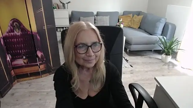 sofia xkiss online show from March 2026 03:49:02 PM