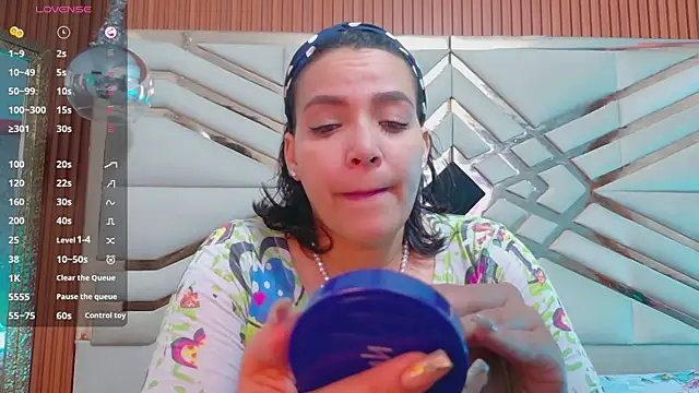 Snapshot of Sluttyandmature chatting on June 2026 12:09:02 PM Sluttyandmature online show from June 2026 12:09:02 PM