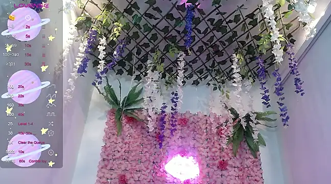 BLONDE SEXYHOT online show from March 2025 01:02:02 AM