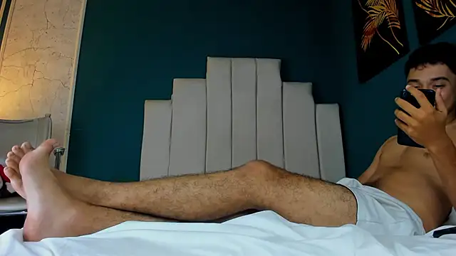 Snapshot of Austin_Cardieff chatting on February 2025 07:38:01 PM Austin Cardieff online show from February 2025 07:38:01 PM