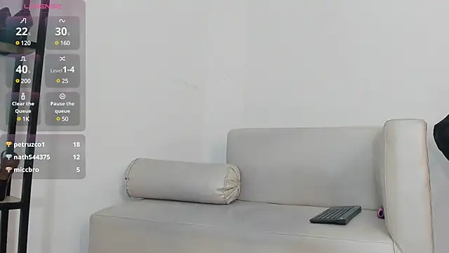 Snapshot of abril_ricci chatting on January 2025 07:01:02 AM abril ricci online show from January 2025 07:01:02 AM