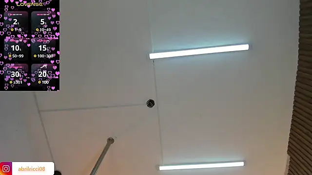 Snapshot of abril_ricci chatting on March 2025 04:06:02 AM abril ricci online show from March 2025 04:06:02 AM