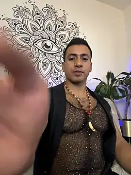 aaroncolombia online show from October 2025 11:17:01 PM