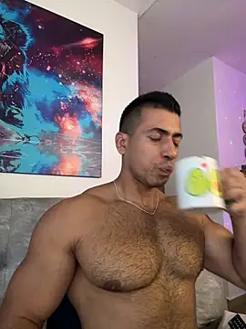 aaroncolombia online show from November 2025 12:18:01 PM