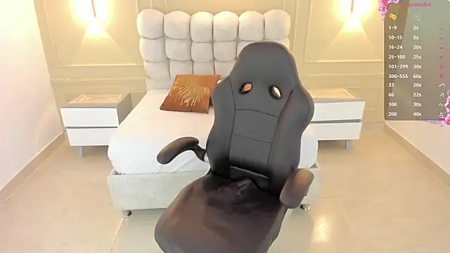 ALICESTARKK online show from April 2026 12:42:01 PM