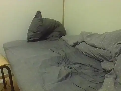 sympatyczny223 online show from February 2026 08:35:01 AM