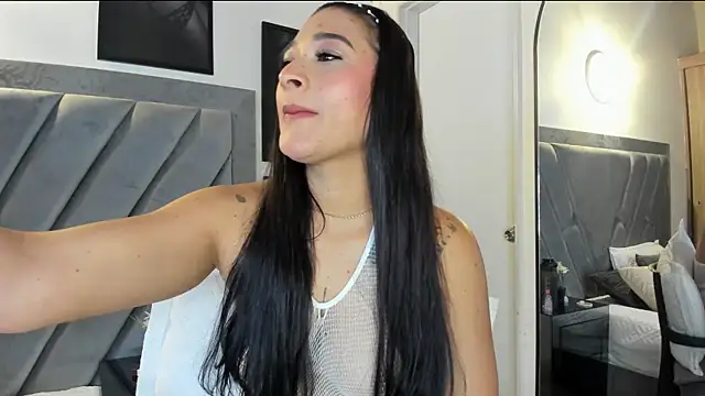 nataliee foster online show from September 2025 10:17:01 AM