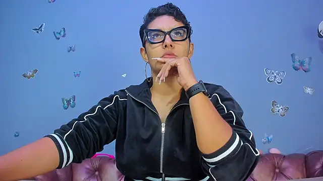 Kaira mosse online show from December 2025 11:51:01 AM