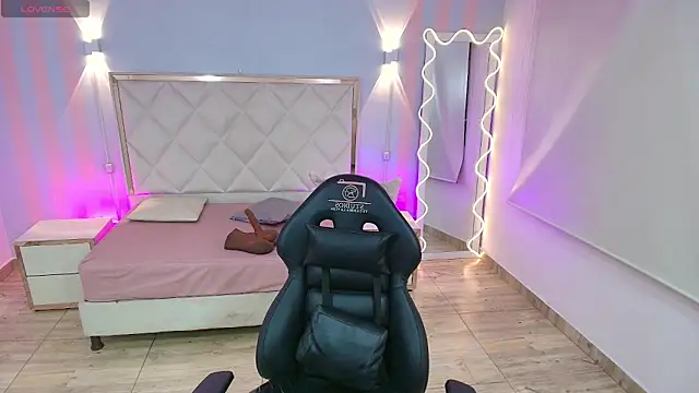 Brendda tay online show from November 2025 03:38:02 AM