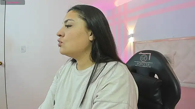 Brendda tay online show from March 2026 03:01:02 AM