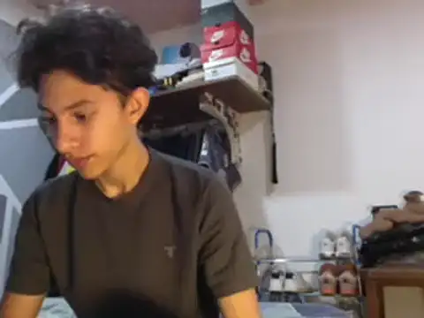 ferchitibellako online show from December 2024 05:15:01 AM