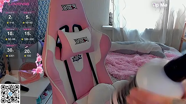 b1gBlushkk online show from September 2025 12:27:02 PM