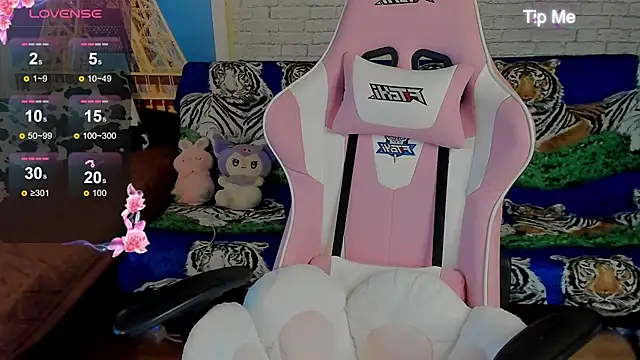 b1gBlushkk online show from October 2025 02:04:02 PM