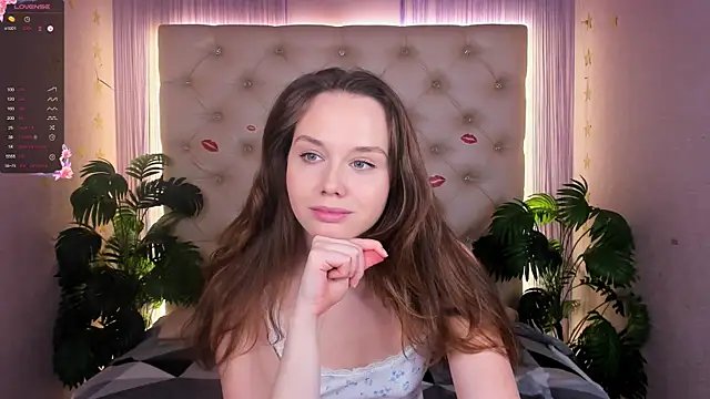 Julie Rhodes online show from March 2025 08:19:02 AM