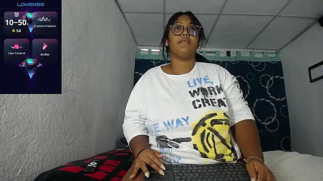 Snapshot of miajoseph_ chatting on May 2026 03:03:01 AM miajoseph online show from May 2026 03:03:01 AM