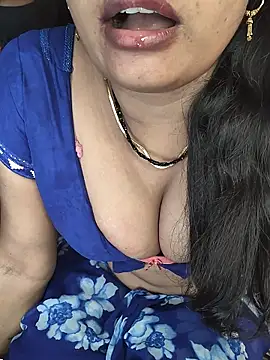 Snapshot of Shivani_Mumbai85 chatting on July 2026 05:38:02 PM Shivani Mumbai85 online show from July 2026 05:38:02 PM