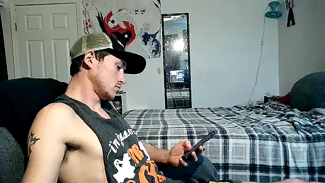 Snapshot of bigdckstud chatting on February 2025 11:32:01 PM bigdckstud online show from February 2025 11:32:01 PM