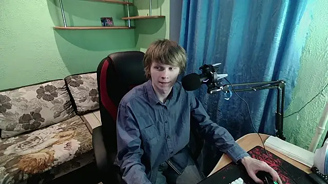 fameboyboo online show from January 2026 05:06:01 PM