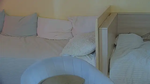 BritneyCruze online show from April 2026 10:02:02 AM