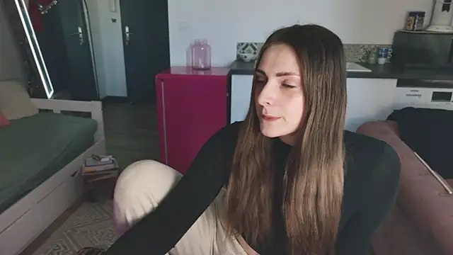 ce leste   online show from October 2025 03:19:02 PM