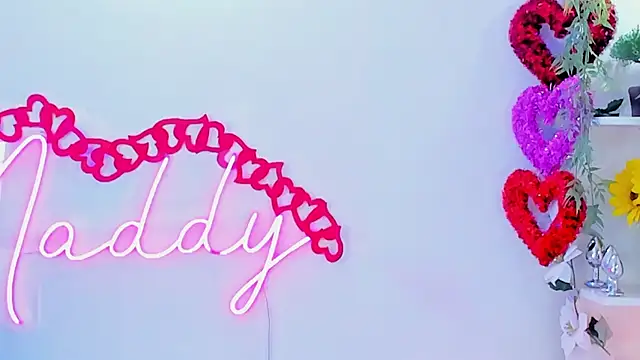 MaddyParisi online show from February 2025 11:10:02 PM