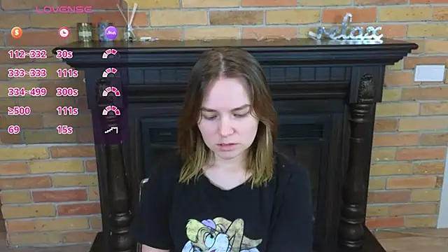 Snapshot of Ellie_Sunset chatting on June 2026 01:23:01 PM Ellie Sunset online show from June 2026 01:23:01 PM