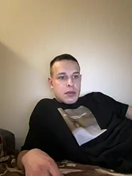 pretty roman online show from April 2026 06:43:01 PM