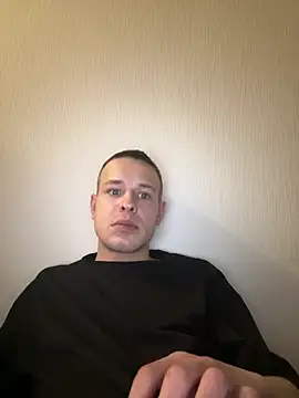 pretty roman online show from April 2026 05:37:01 PM