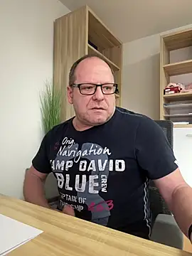 coupleLatinaLovers online show from January 2025 08:54:02 AM