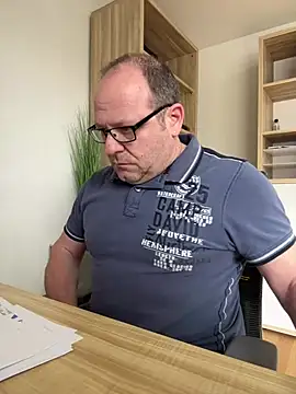 coupleLatinaLovers online show from March 2025 10:18:02 AM