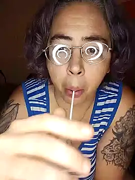 Snapshot of GraceHenderson chatting on December 2024 08:53:02 PM GraceHenderson online show from December 2024 08:53:02 PM