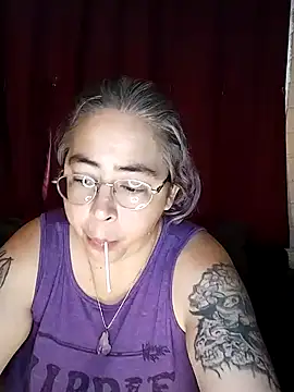 Snapshot of GraceHenderson chatting on December 2024 12:11:02 AM GraceHenderson online show from December 2024 12:11:02 AM