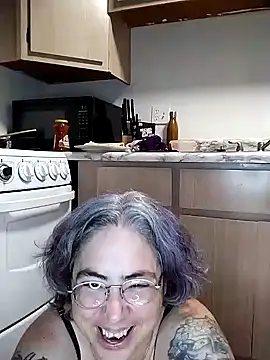 Snapshot of GraceHenderson chatting on December 2024 04:19:01 AM GraceHenderson online show from December 2024 04:19:01 AM