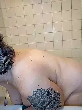 Snapshot of GraceHenderson chatting on January 2025 09:52:02 PM GraceHenderson online show from January 2025 09:52:02 PM