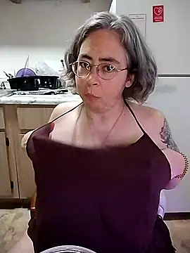 Snapshot of GraceHenderson chatting on March 2025 12:04:02 AM GraceHenderson online show from March 2025 12:04:02 AM