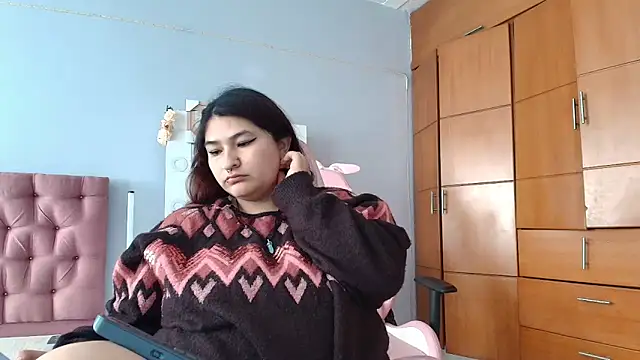  69HONRY online show from January 2025 04:06:02 PM