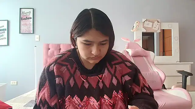  69HONRY online show from January 2025 12:58:02 PM