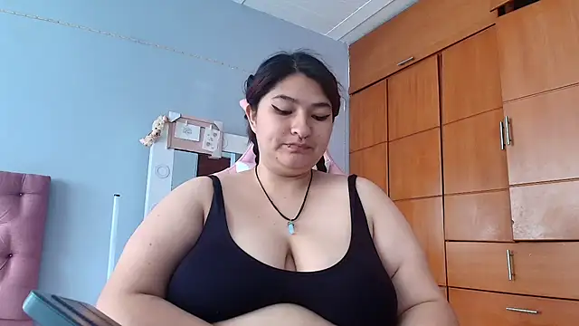  69HONRY online show from February 2025 04:32:02 PM