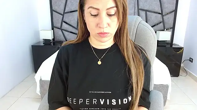 Snapshot of adhara_cortez chatting on May 2026 07:44:02 PM adhara cortez online show from May 2026 07:44:02 PM