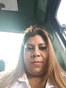 Laura-Hernandez online show from January 2025 07:52:01 PM