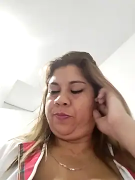 Laura-Hernandez online show from February 2025 05:42:01 PM