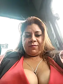 Laura-Hernandez online show from March 2025 07:05:01 PM