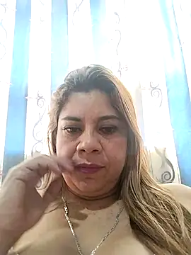 Laura-Hernandez online show from September 2025 02:40:02 PM